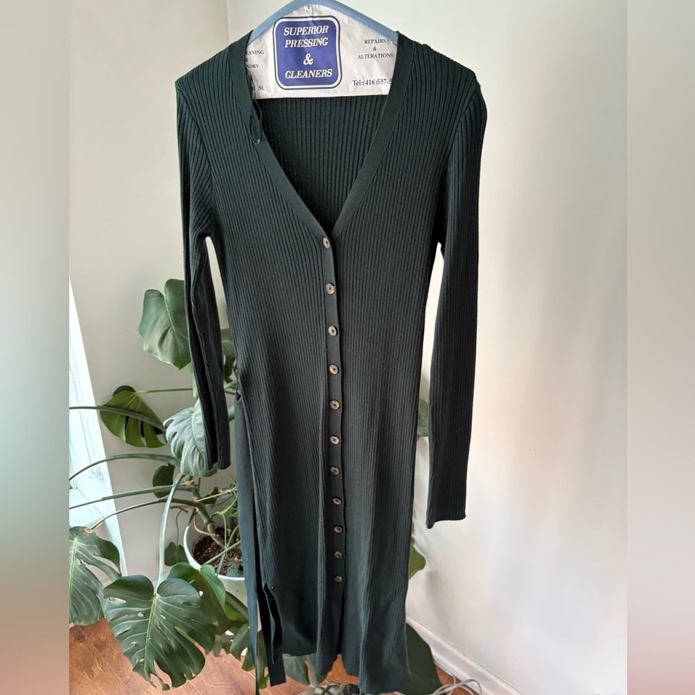 Elegant Green Ribbed Dress